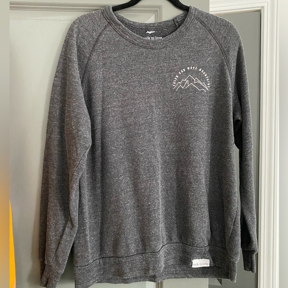 Lot of THREE walkinlove. sweatshirts!!! - Picture 3 of 7